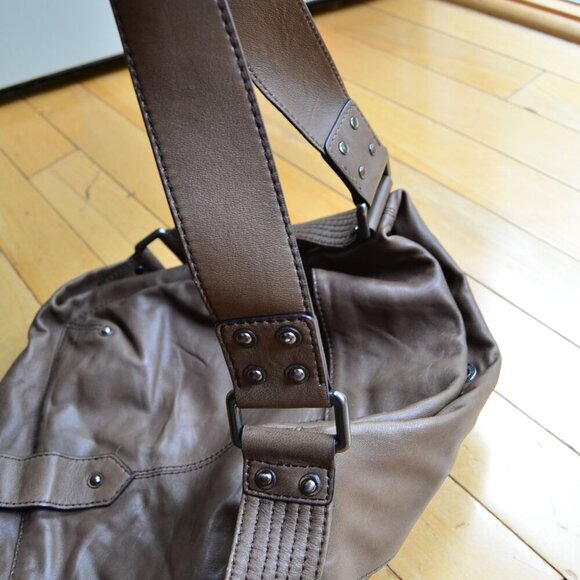 Gianni Bini Brown Leather Satchel Hobo Shoulder Bag Purse - Picture 8 of 14